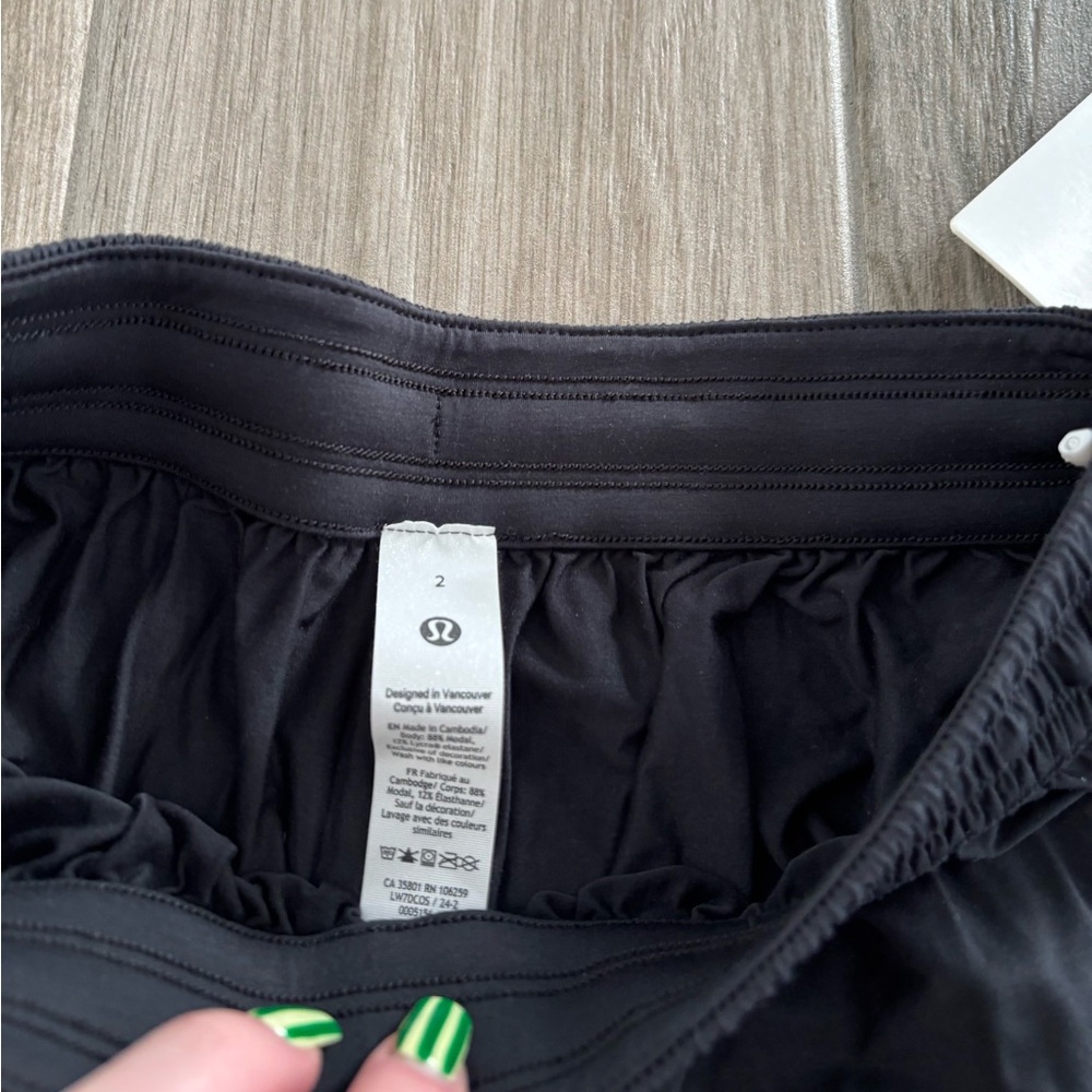 lululemon set NWT - Picture 3 of 9